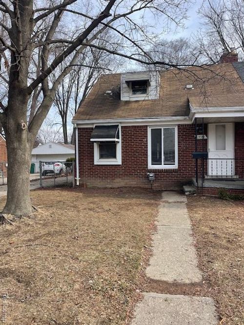 23088 Brittany Ave, Eastpointe, MI, 48021-1850 | Card Image