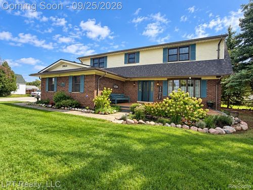 30633 Fort Rd, Rockwood, MI, 48173-9786 | Card Image