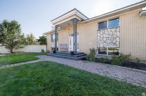 15579 3800, Altamont, UT, 84001-9743 | Card Image