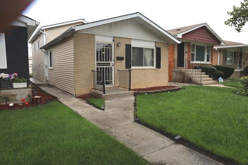 446 107th St, Chicago, IL, 60628-3242 | Card Image