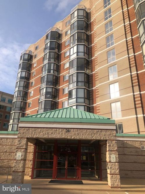 apt-703-24 Courthouse Sq, ROCKVILLE, MD, 20850-2343 | Card Image