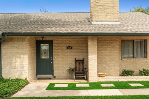 710 Lakeview Cv, Round Rock, TX, 78681-5721 | Card Image