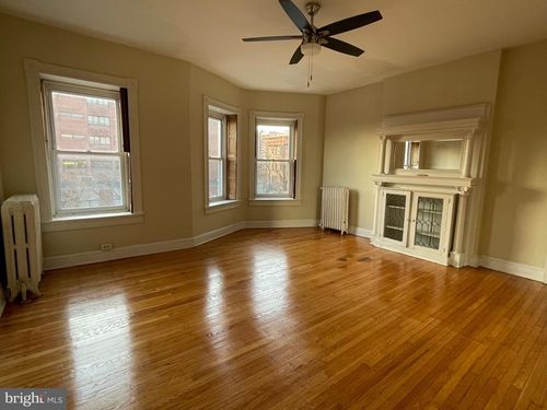 apt-3rd-2735 N Charles St, BALTIMORE, MD, 21218-4695 | Card Image