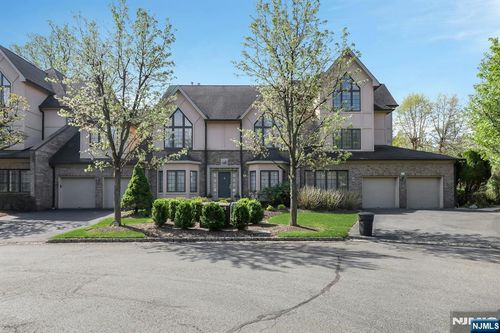 278 Hampshire Ridge, Park Ridge, NJ, 07656 | Card Image