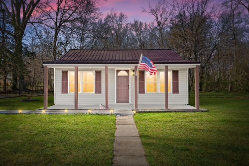 1595 Old Dover Rd, Clarksville, TN, 37042-6841 | Card Image