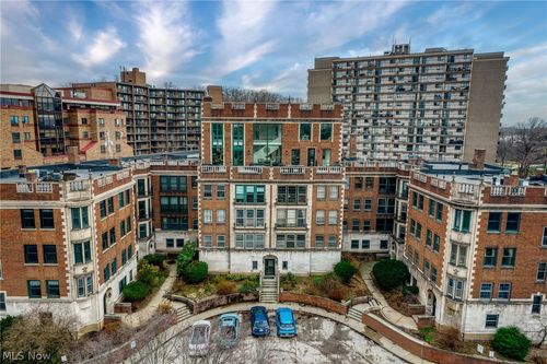 c2d2-11428 Cedar Glen Parkway, Cleveland, OH, 44106 | Card Image