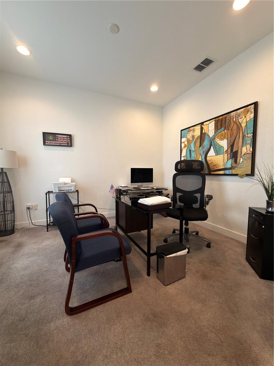 Residential Lease in LAKE WALES 4