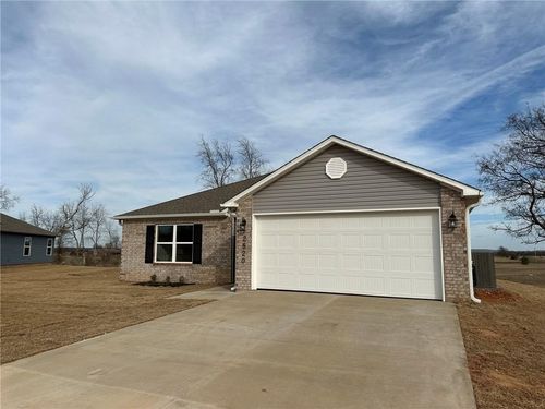 2820 Bauer St, Pea Ridge, AR, 72751-7009 | Card Image