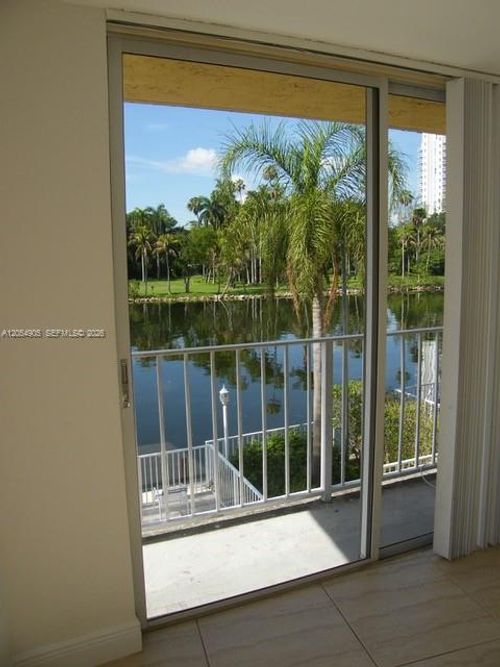 214-1740 Nw North River Dr, Miami, FL, 33125-2335 | Card Image