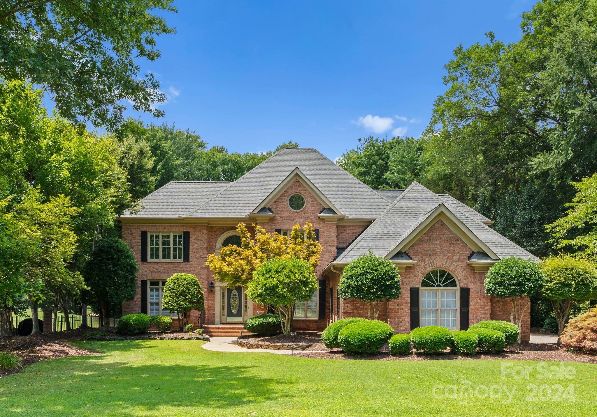 Shoal Creek Ct, Charlotte, NC 28277