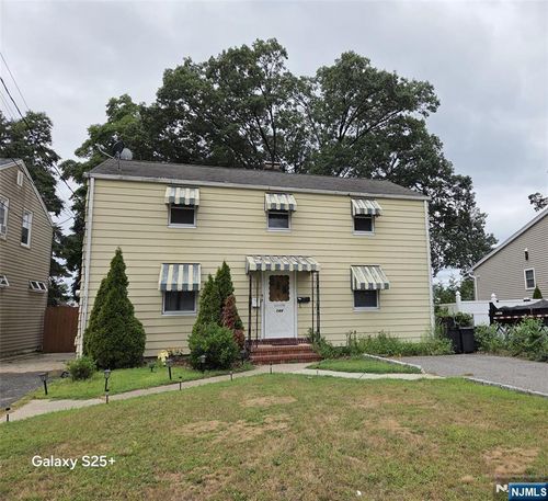 144 E 54th St, Elmwood Park, NJ, 07407-2801 | Card Image