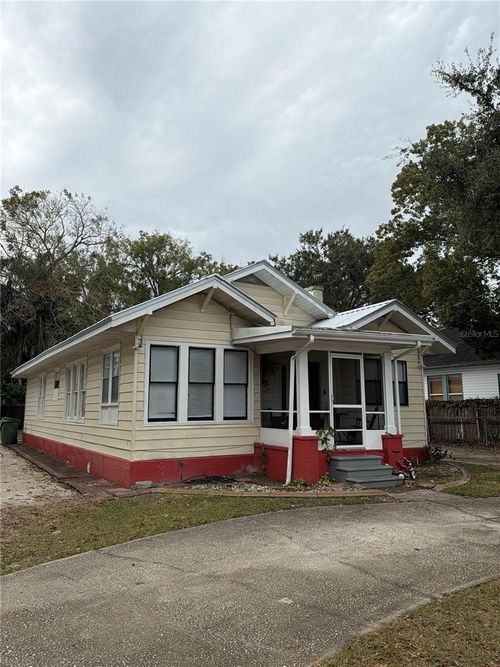 514 Avenue C Ne, WINTER HAVEN, FL, 33881-4719 | Card Image