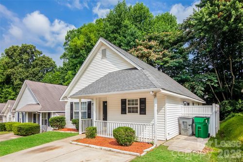 3617 Silver Ore Ln, Charlotte, NC, 28216-2774 | Card Image