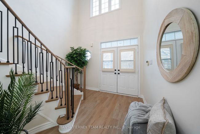 23 Bexley Cres, House other with 4 bedrooms, 3 bathrooms and 2 parking in Whitby ON | Image 5