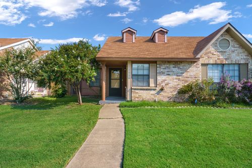4636 Carr St, The Colony, TX, 75056-3112 | Card Image