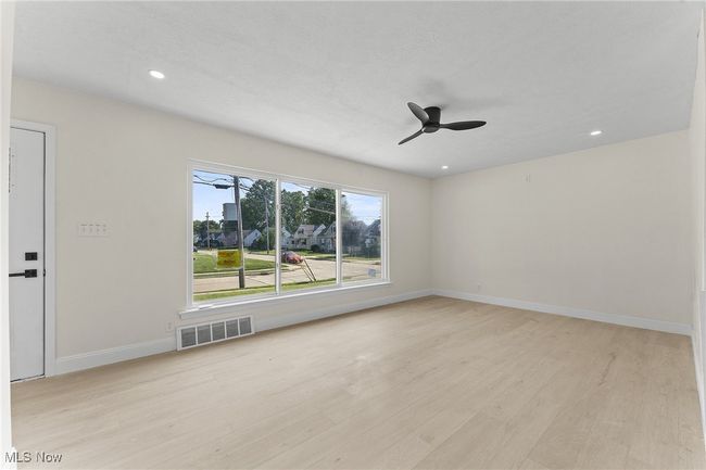 30031 Thomas St, House other with 5 bedrooms, 3 bathrooms and null parking in Willowick OH | Image 14