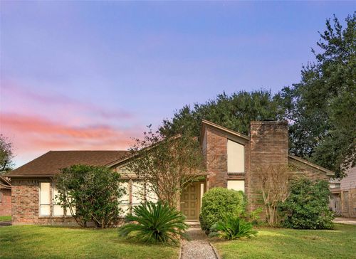 14915 Sun Harbor Dr, Houston, TX, 77062-2827 | Card Image