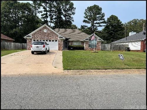 1024 Colonial Dr, Jacksonville, AR, 72076-2872 | Card Image
