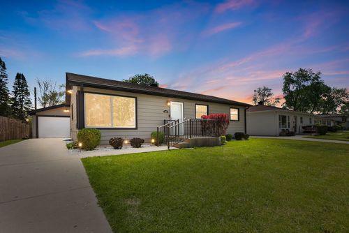407 Bonniebrook Ave, Mundelein, IL, 60060-1705 | Card Image