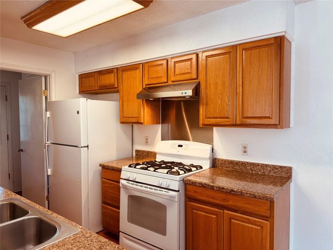 1917 Margalene Way, Home with 3 bedrooms, 2 bathrooms and 2 parking in Austin TX | Image 21