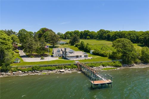149 Nanaquaket Rd, Tiverton, RI, 02878-4750 | Card Image