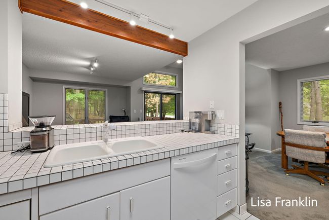 Kitchen to Living Rm. | Image 27