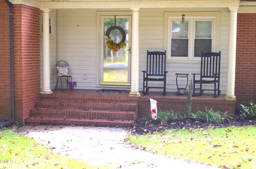 803 Woodland Dr, Siler City, NC, 27344-2339 | Card Image