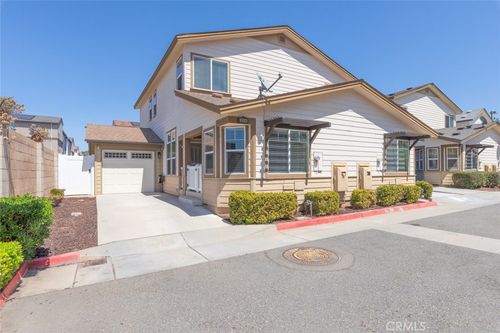 331 Brotherton Gln, Escondido, CA, 92025-7020 | Card Image