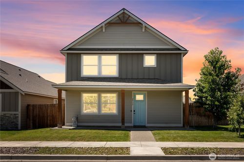 2315 N Mcintosh St, Ellensburg, WA, 98926-3558 | Card Image