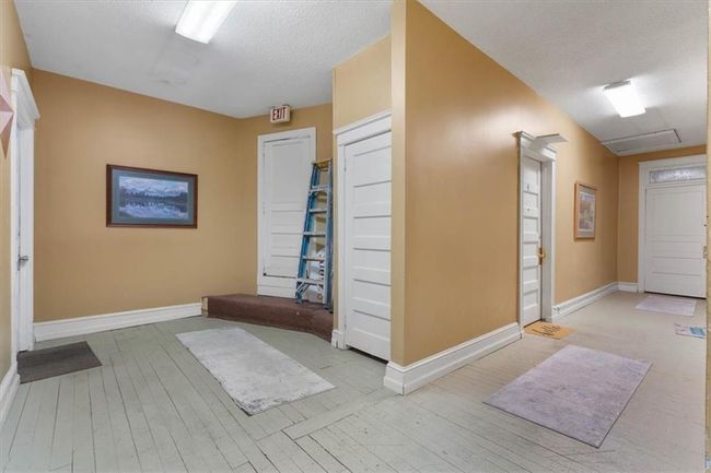 Entry to apartments | Image 27