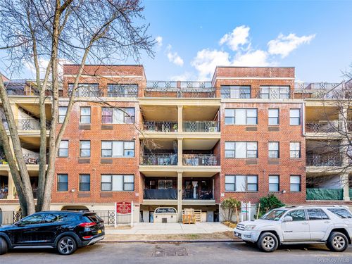 3d-71-19 162nd St, Fresh Meadows, NY, 11365-4444 | Card Image