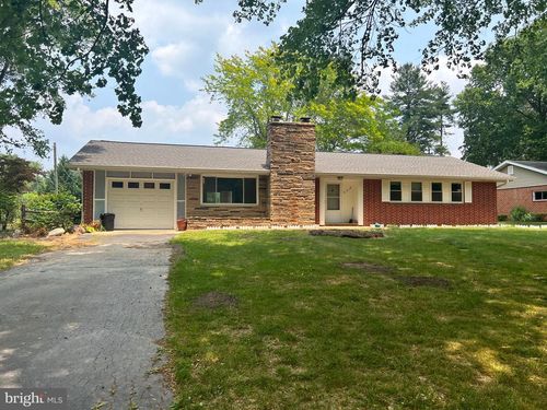 8918 Chapel Ave, ELLICOTT CITY, MD, 21043-1906 | Card Image