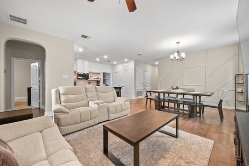 291 Jarbridge Dr, Kyle, TX, 78640-2365 | Card Image