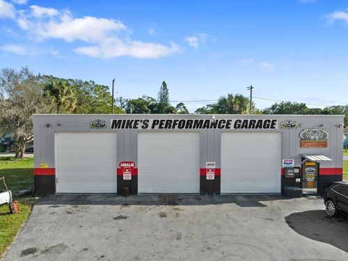 1390 S 27th St, Fort Pierce, FL, 34947-4701 | Card Image
