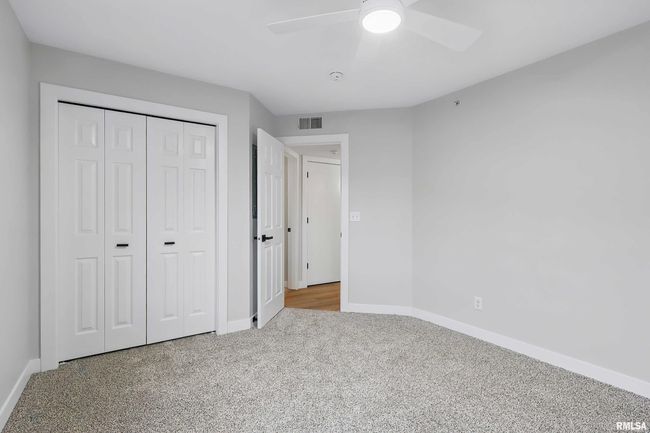 UNIT-203 - 209 E Price St, Condo with 2 bedrooms, 2 bathrooms and null parking in Eldridge IA | Image 16