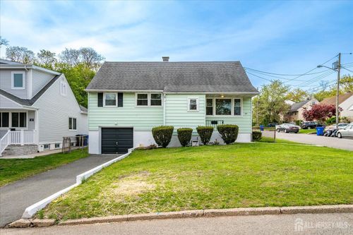 1 Alvin Ct, Metuchen, NJ, 08840-2813 | Card Image