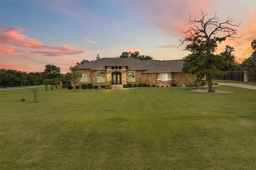 106 Packsaddle Dr, Bastrop, TX, 78602-3597 | Card Image