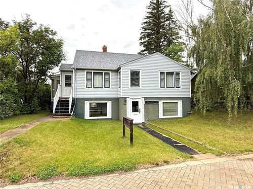 1351 101st St, North Battleford, SK, S9A0Z9 | Card Image