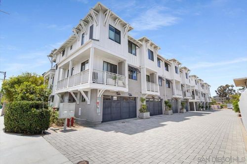 3-3343 Tyler St, Carlsbad, CA, 92008-3056 | Card Image