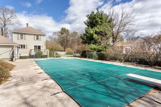 32 Farrington St, House other with 3 bedrooms, 2 bathrooms and 3 parking in Franklin MA | Image 41