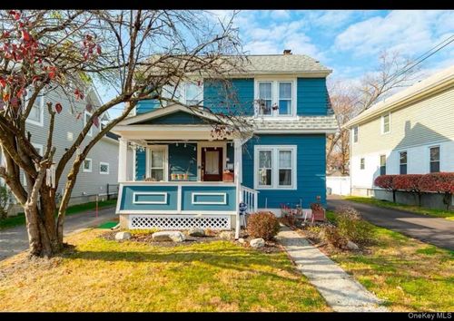 10 Oakwood Blvd, Poughkeepsie, NY, 12603-4112 | Card Image