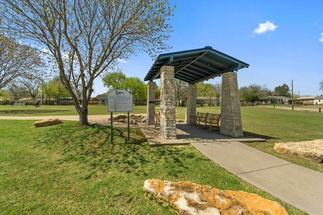1045 Hickory Chase Ln, House other with 4 bedrooms, 2 bathrooms and null parking in Crowley TX | Image 9