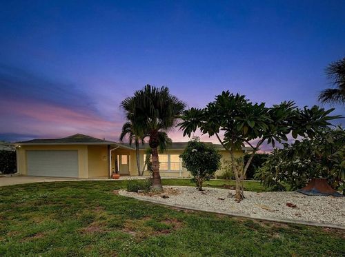 612 Glen Oak Rd, Venice, FL, 34293-1112 | Card Image
