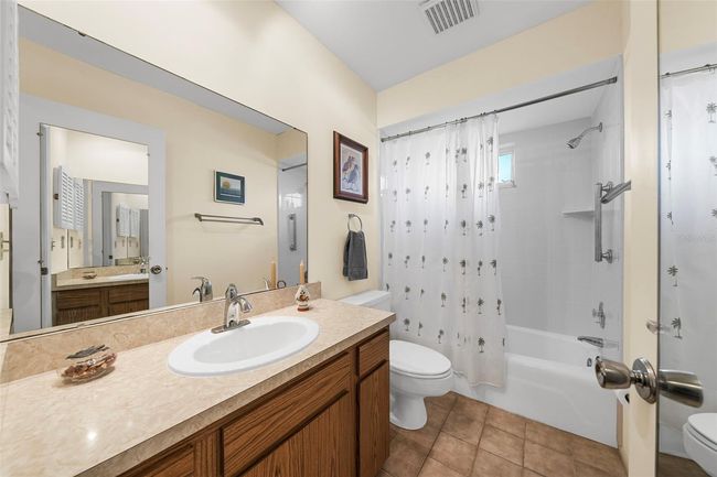 7460 W Country Club Dr N, Condo with 2 bedrooms, 2 bathrooms and null parking in Sarasota FL | Image 33