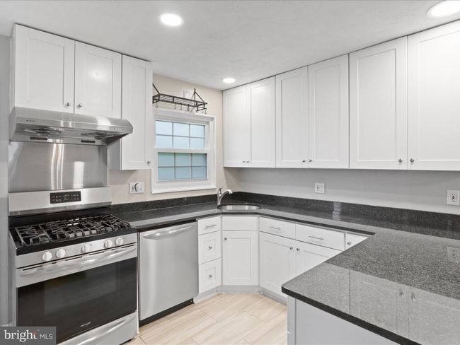 5415 Juliet St, House other with 4 bedrooms, 2 bathrooms and null parking in SPRINGFIELD VA | Image 13