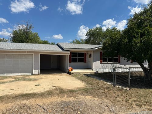 168 S 6th St, Asherton, TX, 78827 | Card Image