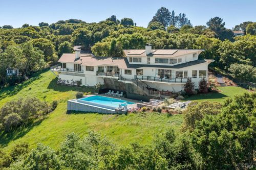 836 Fawn Drive, San Anselmo, CA, 94960 | Card Image