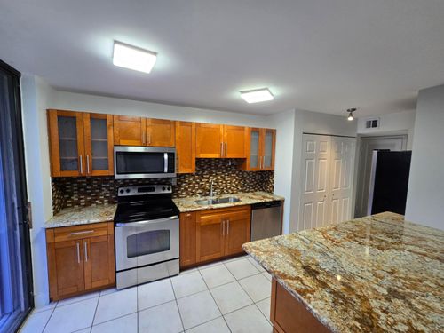 504-3590 Blue Lake Dr, Pompano Beach, FL, 33064-2063 | Card Image