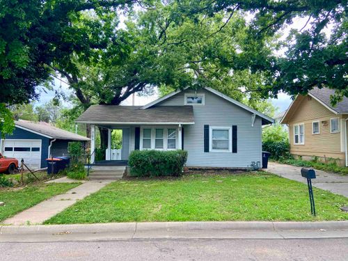 913 W 1st Ave, El Dorado, KS, 67042-1602 | Card Image
