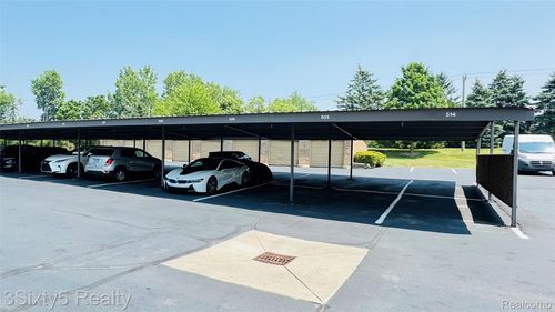 504-2635 Greenstone Blvd, Auburn Hills, MI, 48326-3762 | Card Image